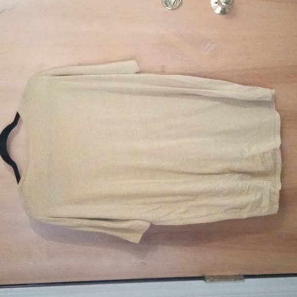 Time and tru top size small - Picture 2 of 2